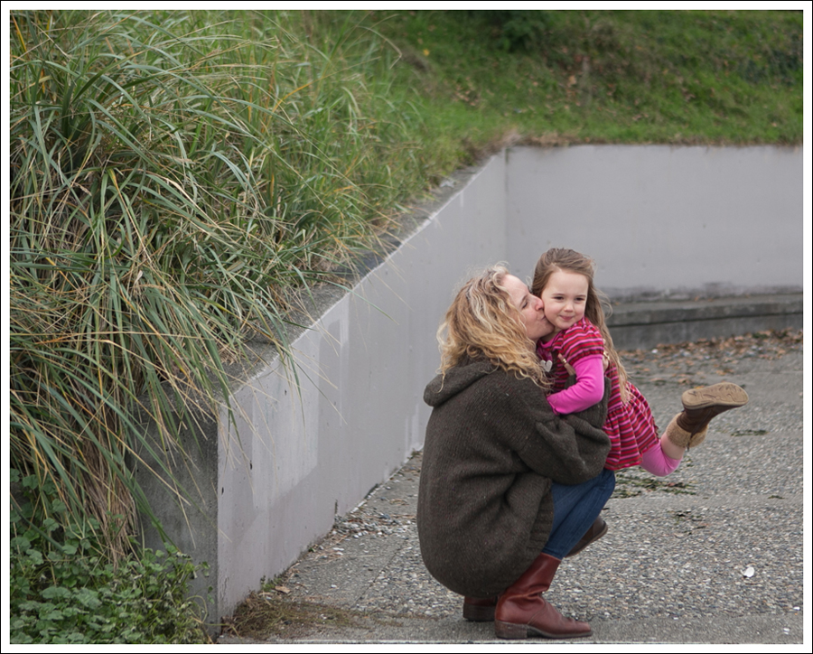 Blog Handknit Chunky Knit Cardigan J Brand Skinny jeans Vintage Frye Booties-9