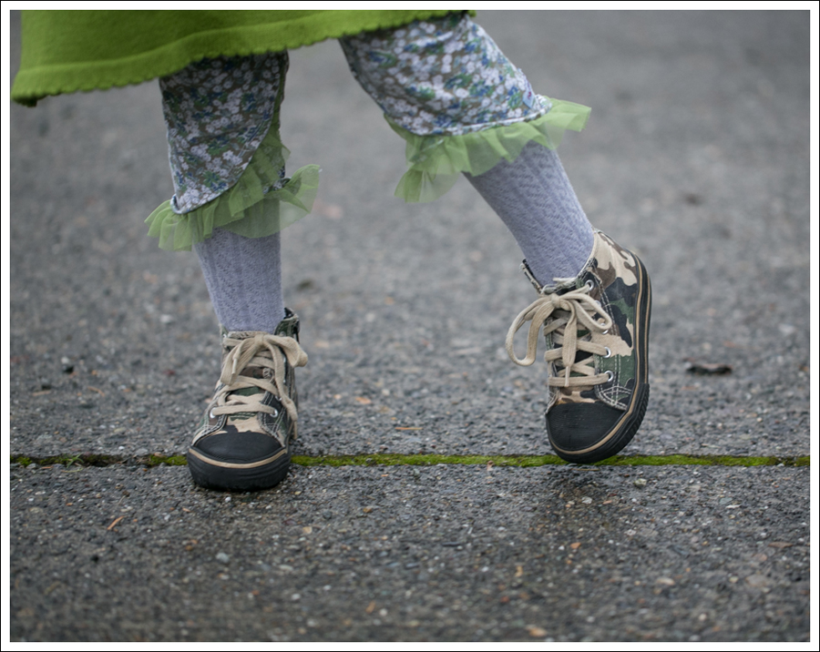 Blog Levis Jacket Old Navy Cardigan Picaflor Dress Naartjie Leggings Airwalk Camo High Tops-2