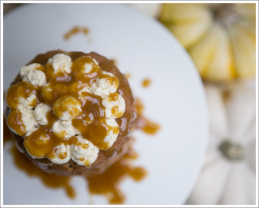 Blog Paleo Pumpkin Cake with Maple Pumpkin Frosting and Caramel Glaze-2