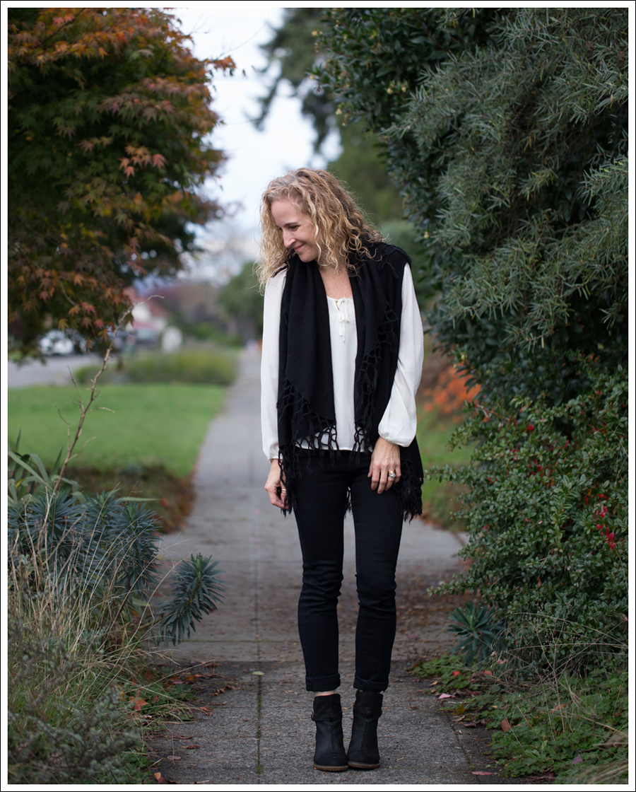 Blog StyleMint Fringe Vest HM Boho Top J Brand Stockholm Noir El Naturalista Duna N528-1