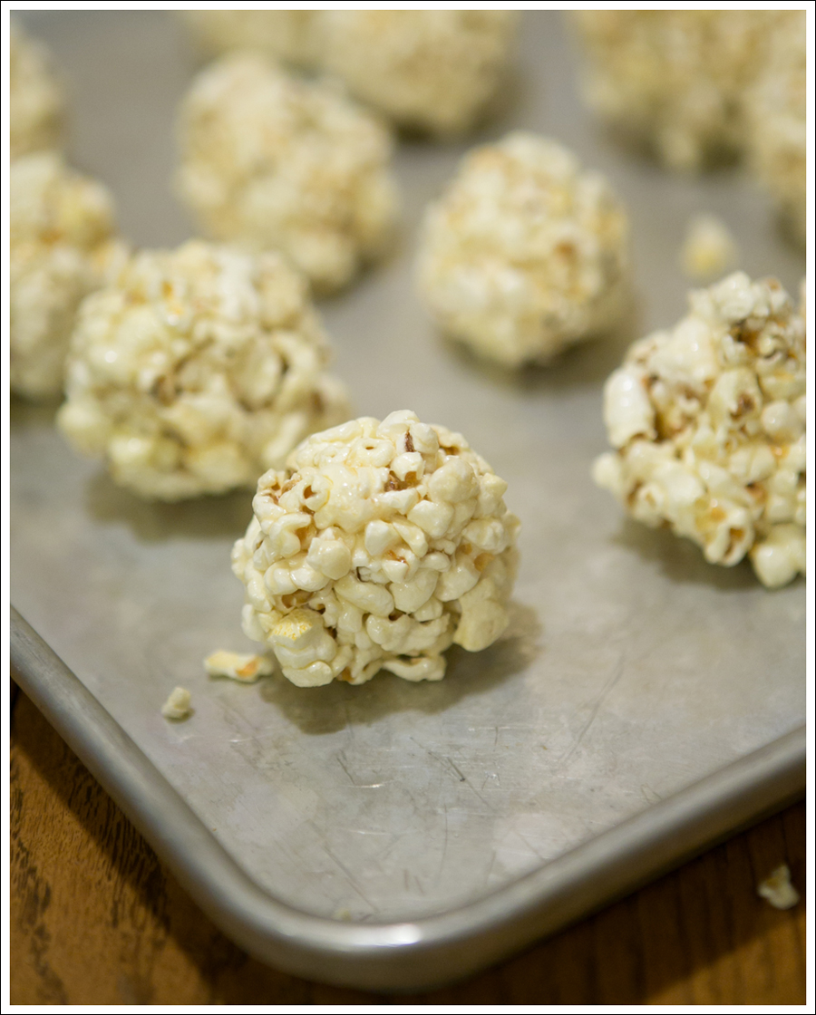 Blog Paleo Healthy Popcorn Balls-4