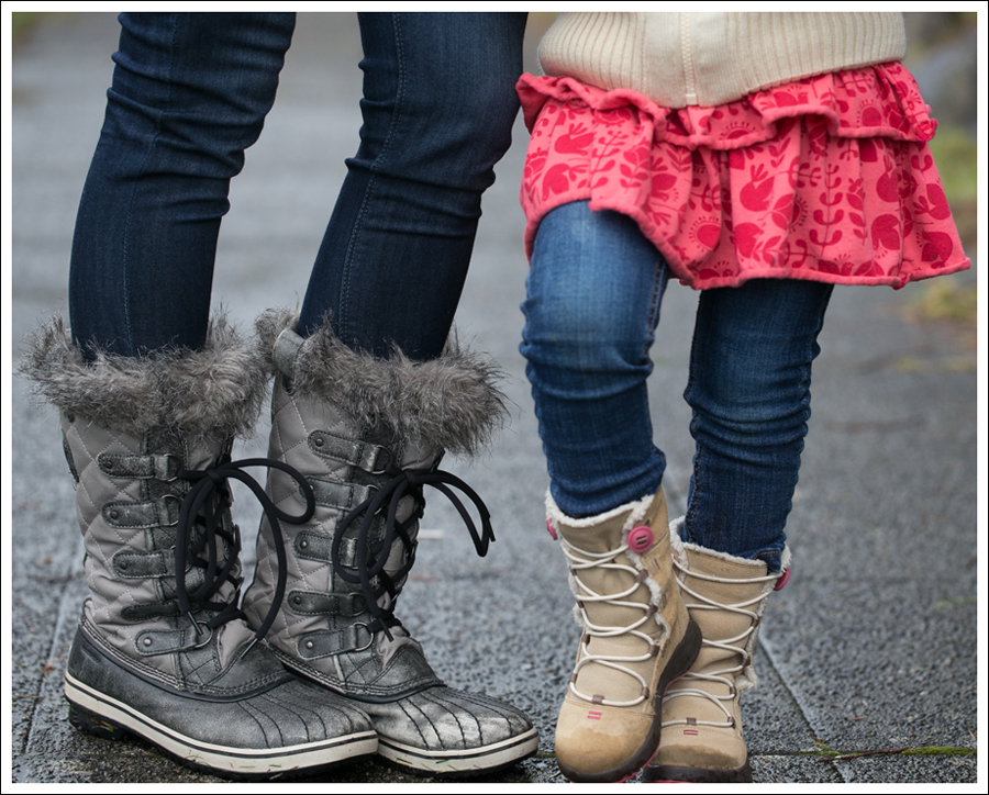 Blog HM Hat Vintage Fishermans Sweater DL1961 Emma Bloom Sorel Tofino Boots-12