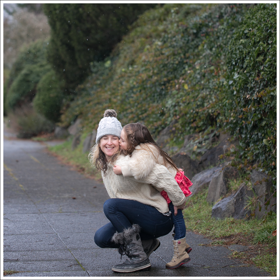 Blog HM Hat Vintage Fishermans Sweater DL1961 Emma Bloom Sorel Tofino Boots-4