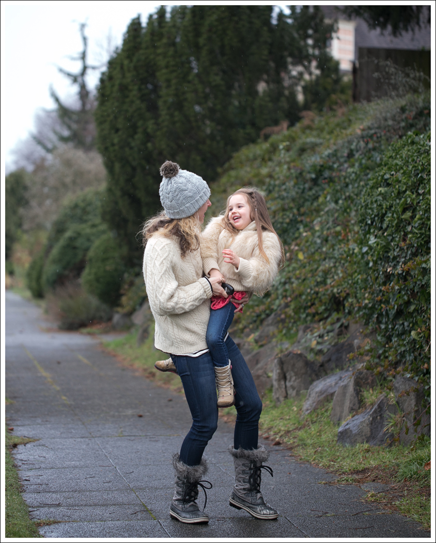 Blog HM Hat Vintage Fishermans Sweater DL1961 Emma Bloom Sorel Tofino Boots-5