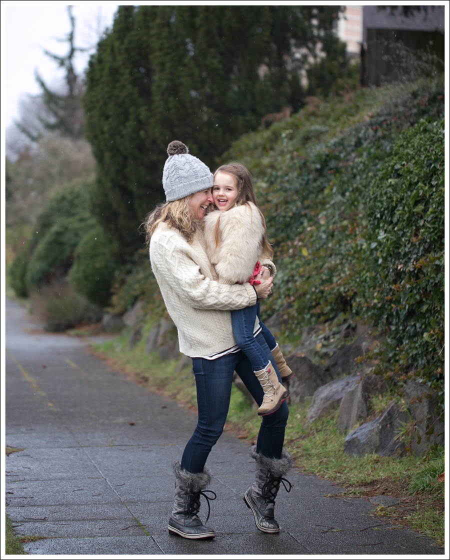 Blog HM Hat Vintage Fishermans Sweater DL1961 Emma Bloom Sorel Tofino Boots-9