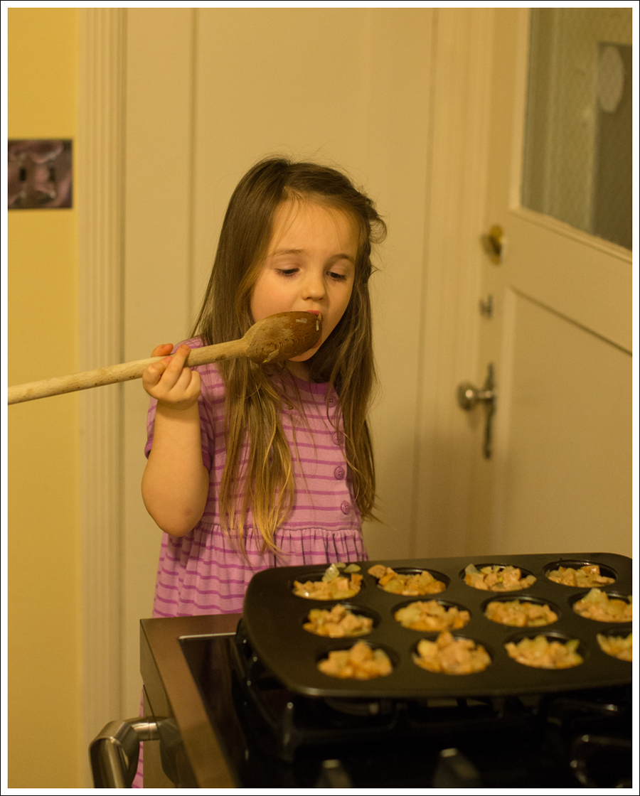 Blog Paleo Whole30 Egg Chicken Sausage Spaghetti Squash Egg Muffins-10