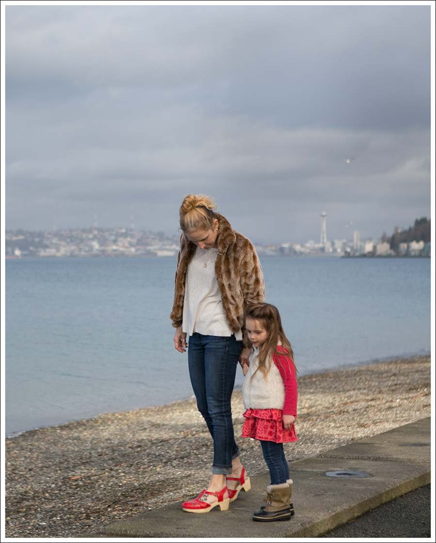 Blog Vintage Faux Fur Jacket DL1961 Harper Sven Red Lacy Clogs-2