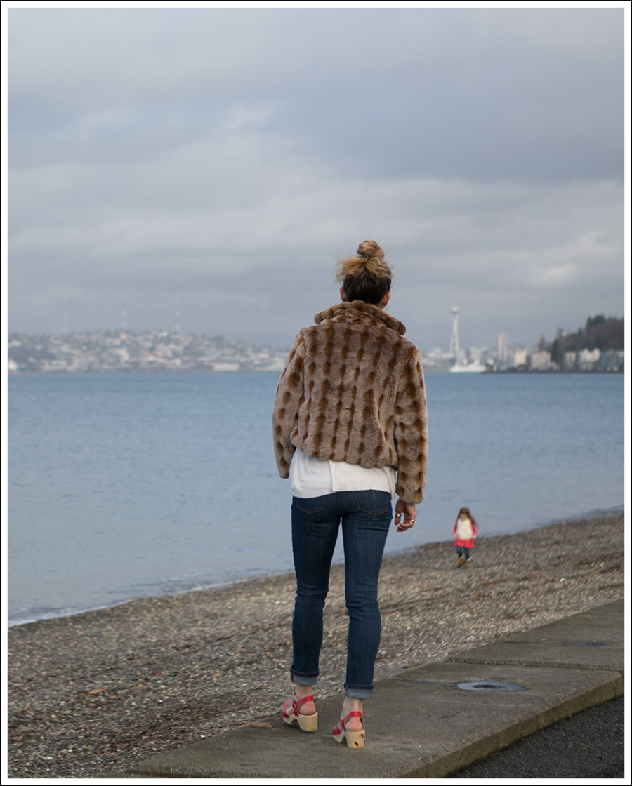 Blog Vintage Faux Fur Jacket DL1961 Harper Sven Red Lacy Clogs-3