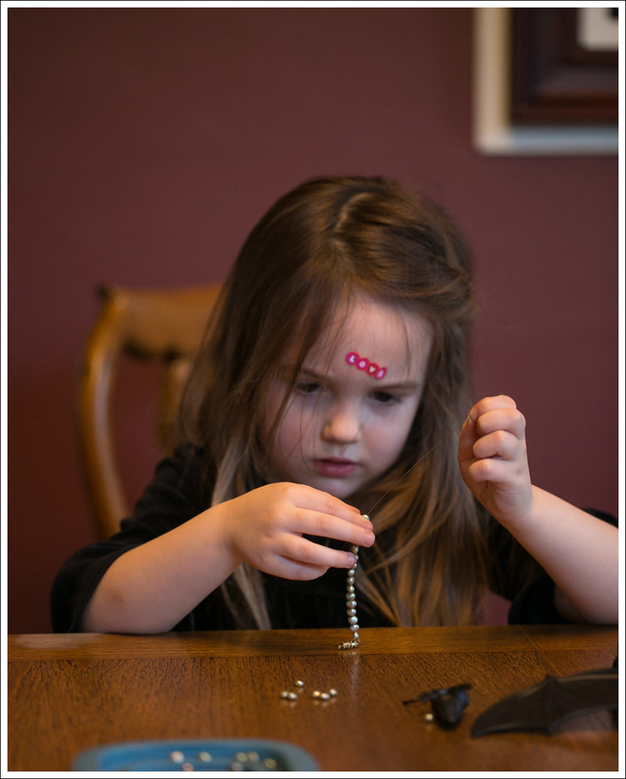 Blog DIY Toddler Beaded Bracelet-5