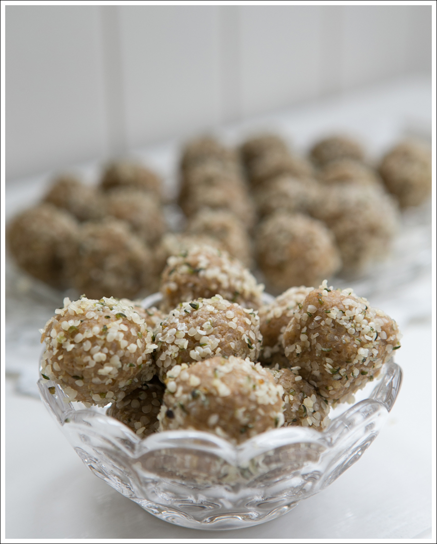 Blog Quinoa Sun Butter Hemp Seed Protein Balls-1