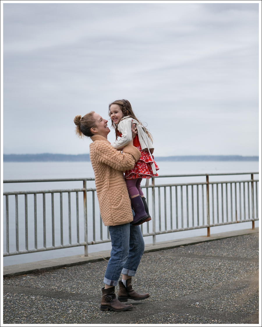 Blog Vintage Handknit Cardigan J Brand Boyfriend Jeans Clyde Cafe Noire Booties-10