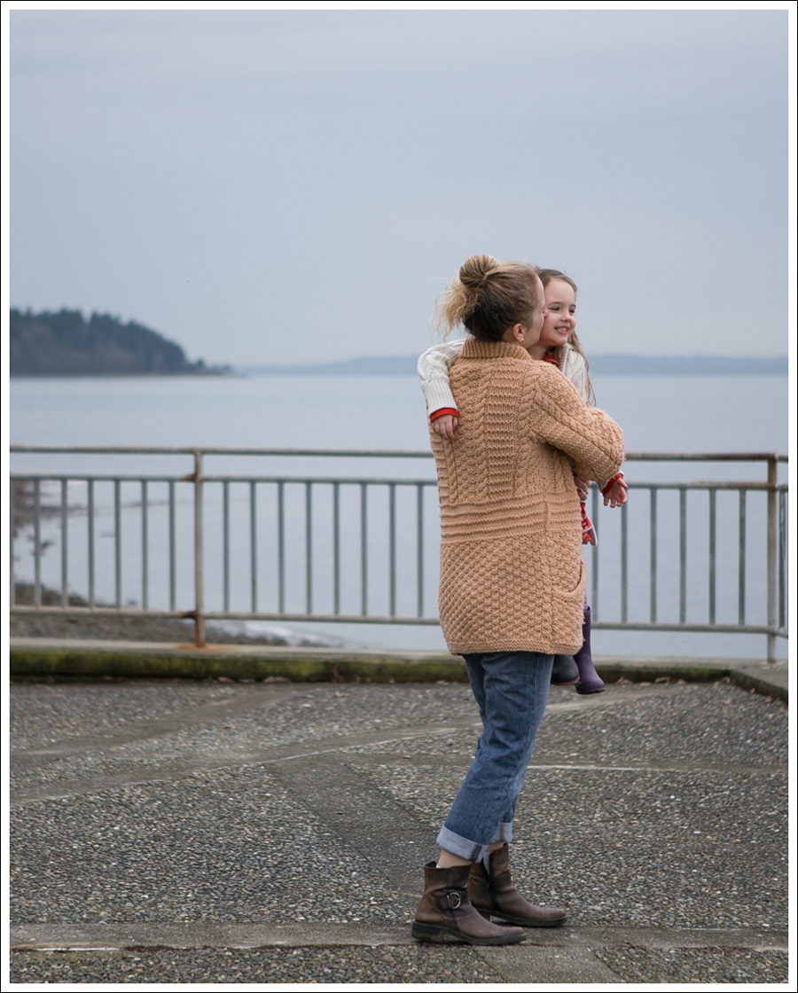 Blog Vintage Handknit Cardigan J Brand Boyfriend Jeans Clyde Cafe Noire Booties-5