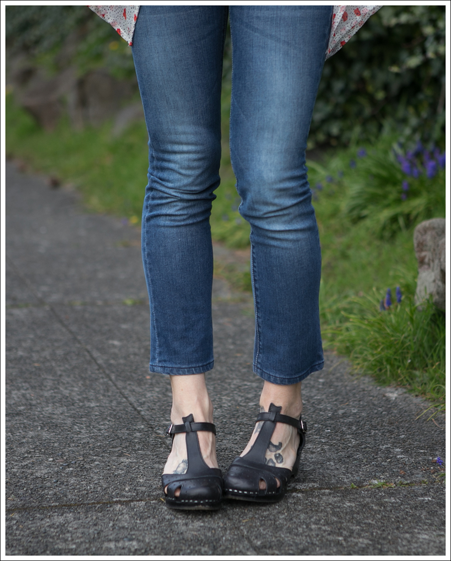 Blog Eshtaki Floral Top DL1961 Grace Swedish Hasbeens-2