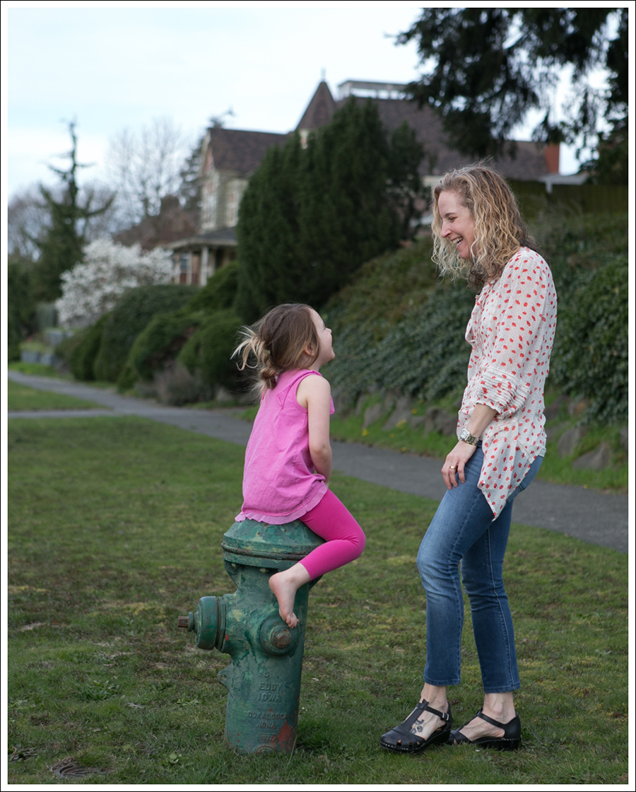 Blog Eshtaki Floral Top DL1961 Grace Swedish Hasbeens-6