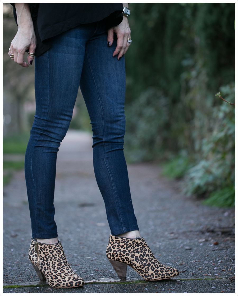 Blog Oxford Trunk Black Boho Top DL1961 Bloom Leopard Booties-5