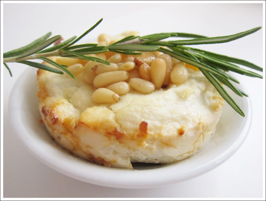 baked goat cheese pinenuts honey rosemary blog (2)