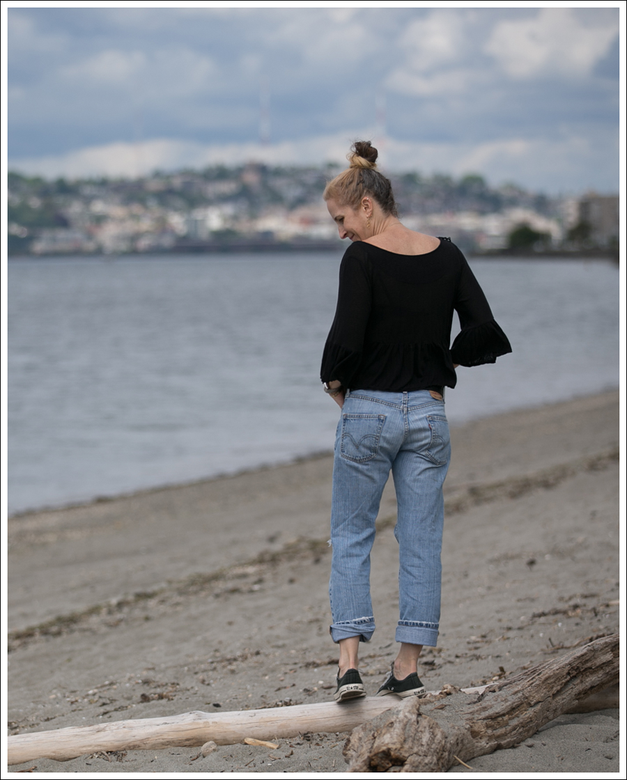 Blog Free People Peplum Top Levis 501s Converse-2