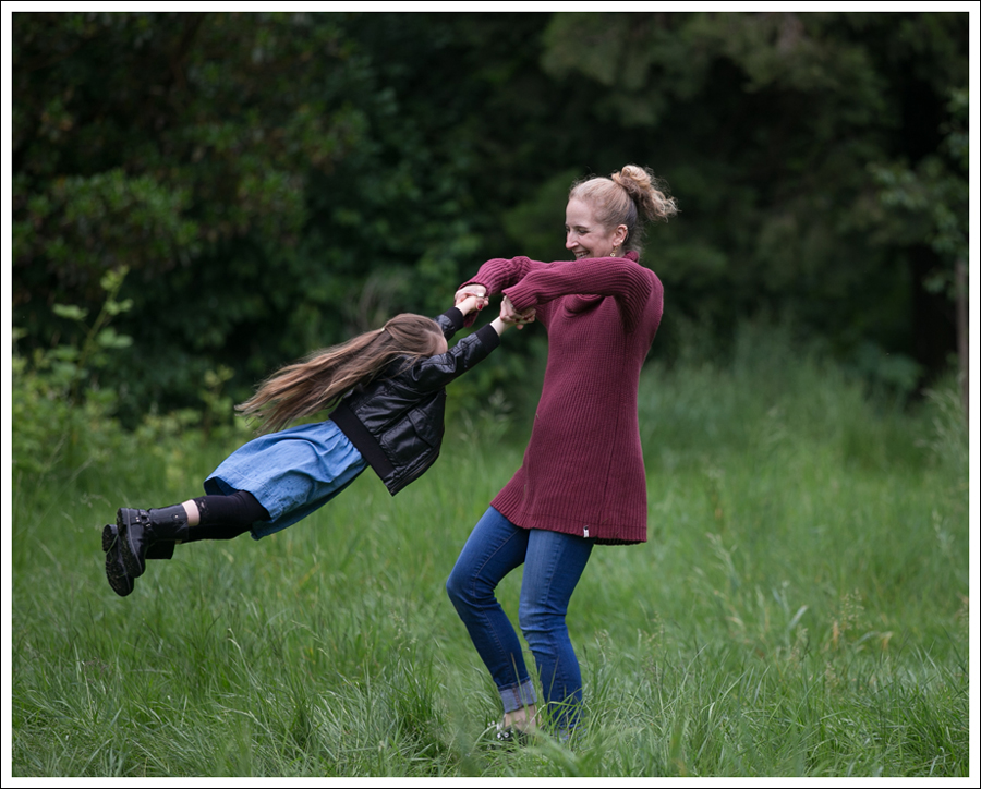 Blog One Teaspoon Open Back Sweater J Brand Skinny Leg Karma Black Converse-7