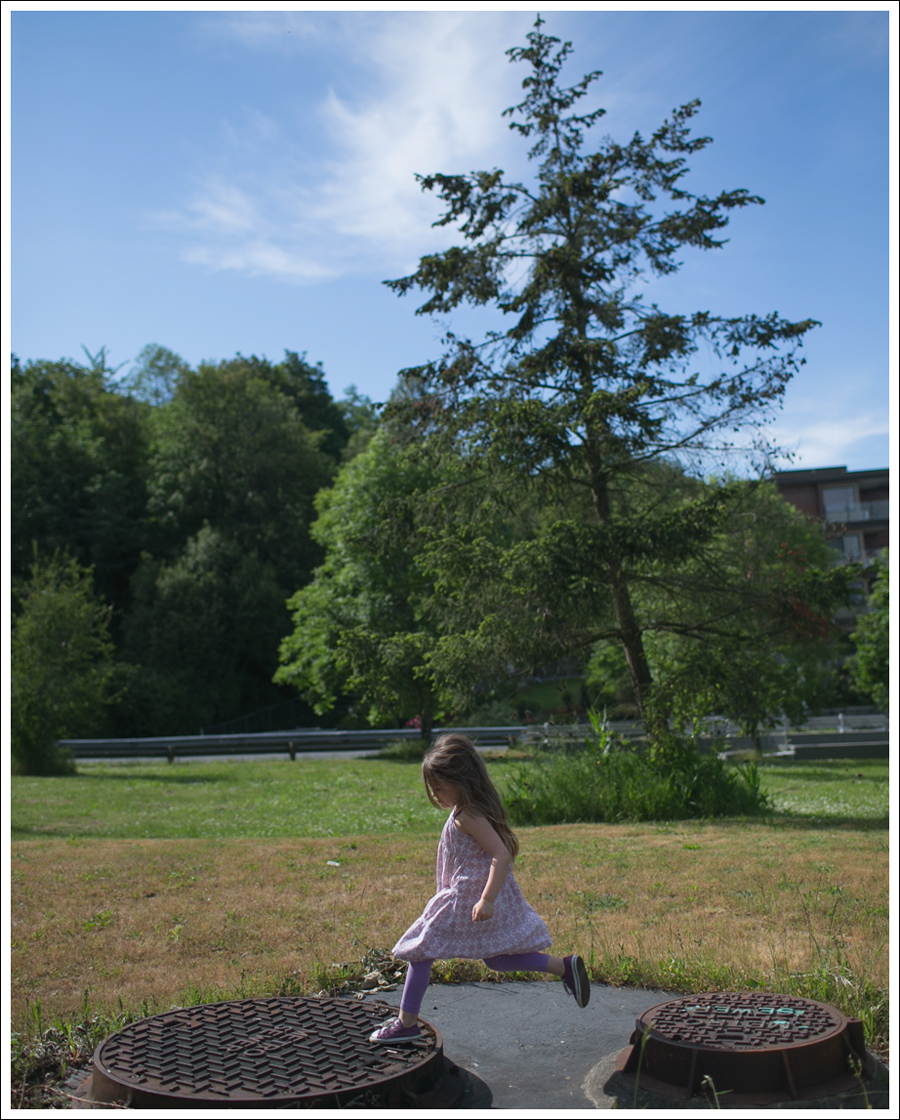 Blog Plum Sykes Dress Hanna Andersson Converse-5