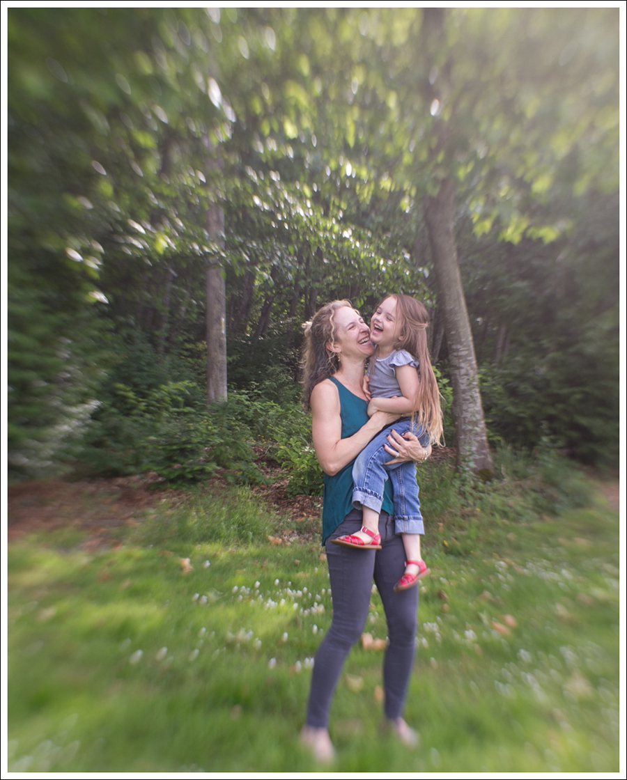 Blog Ella Moss Pleat Back Top Paige Denim Indio Zip Licorice Silver Havaianas-4