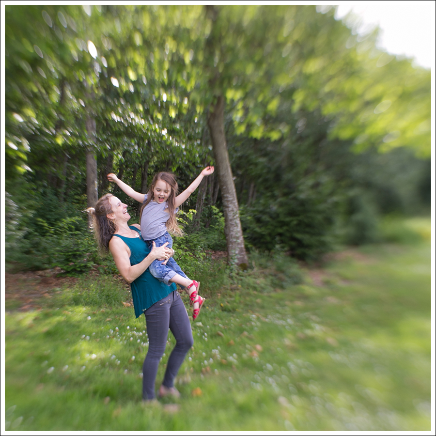 Blog Ella Moss Pleat Back Top Paige Denim Indio Zip Licorice Silver Havaianas-7