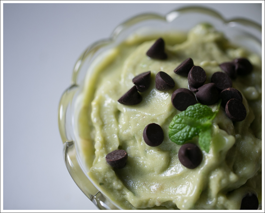 Blog Healty Mint Chocolate Chip NiceCream-2