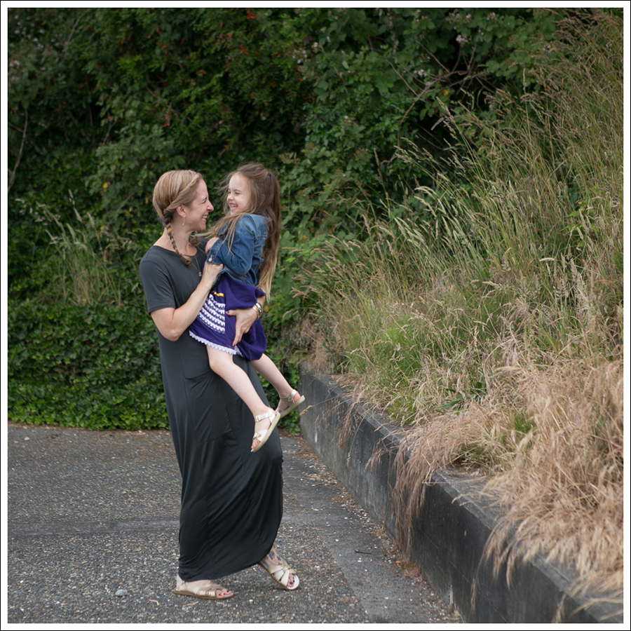 Blog Roulee Pocket Maxi Dress Gold Salt Water Sandals-15