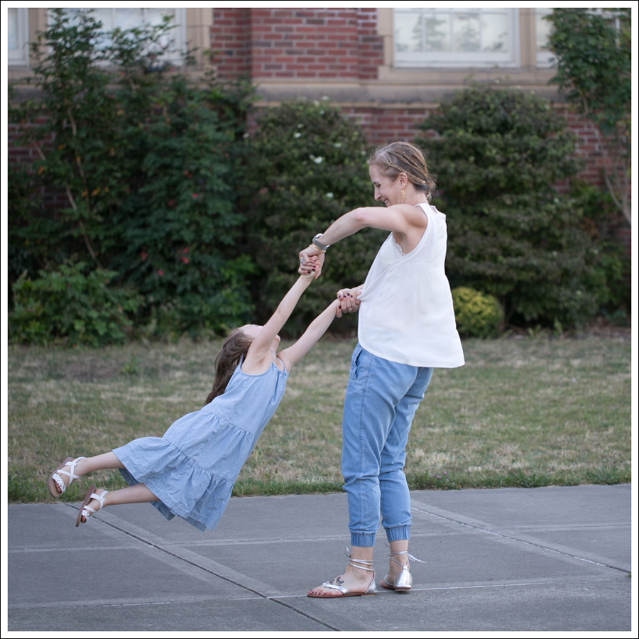 Blog Soft Joie Tank Current Elliott the Jogger Mystique Silver Lace Up Sandals-3