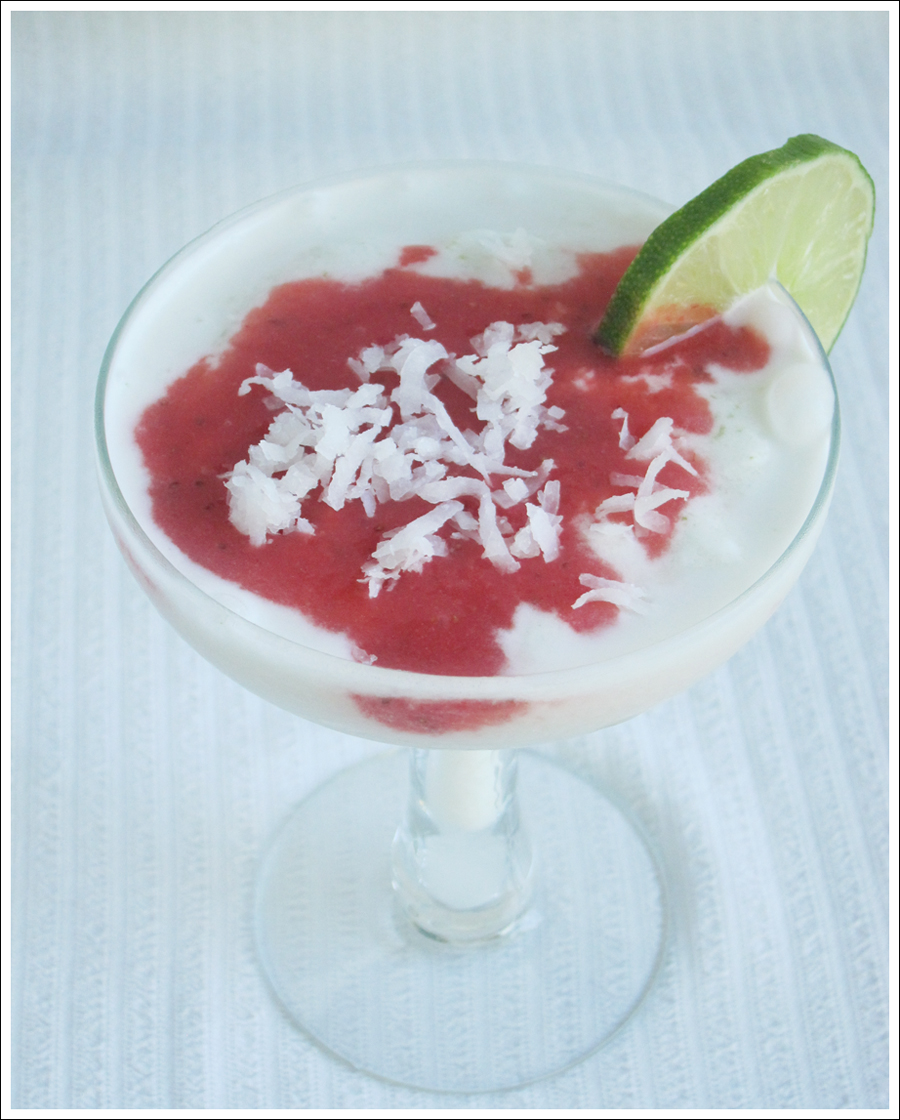 strawberry lime coconut margarita blog (1)