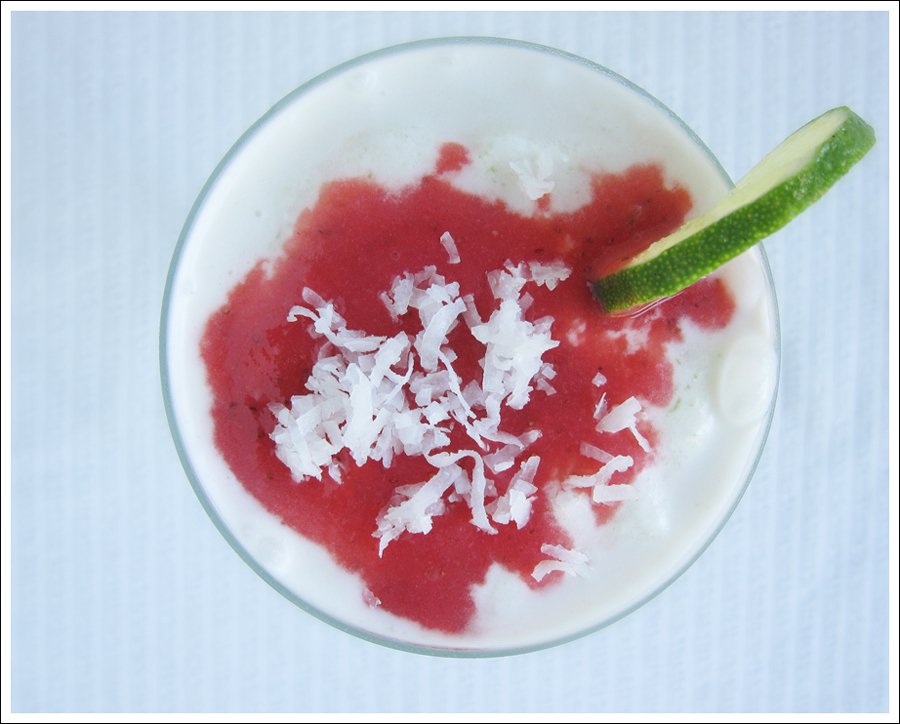 strawberry lime coconut margarita blog (3)