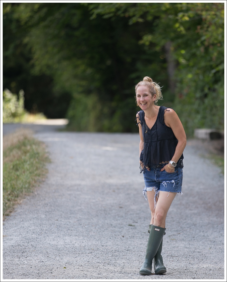 Blog Free People Crop Fringe Top Levis 501 cut offs Hunter Gray Boots-2