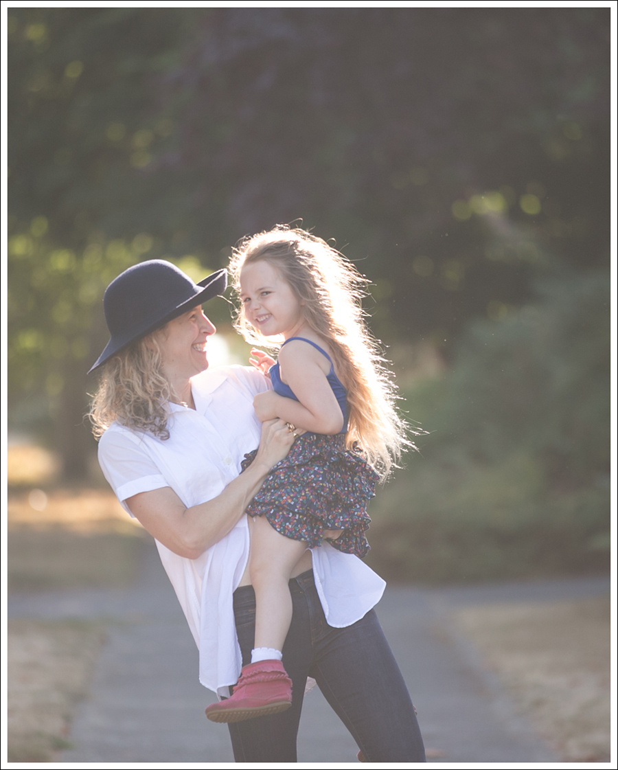 blog-nordstrom-wool-hat-alara-white-button-down-j-brand-gigi-crop-flare-sam-edelman-petty-booties-6