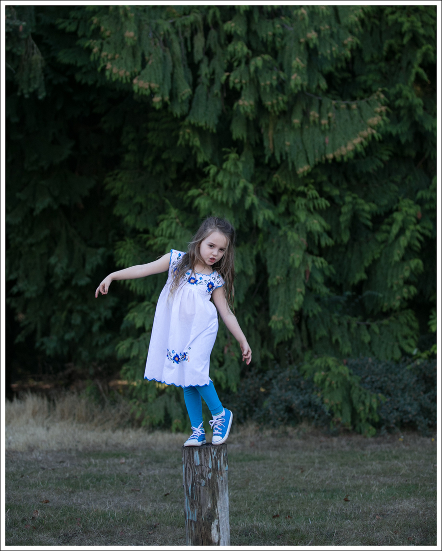 blog-blue-mexican-embroidered-dress-converse-2