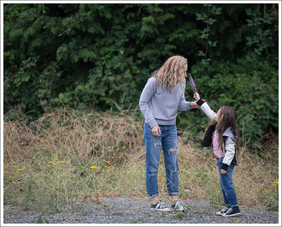 blog-james-perse-sweatshirt-current-elliott-boyfriend-super-loved-jeans-converse-2