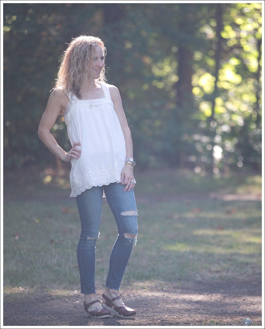 blog-joie-cotton-tank-dl1961-margaux-gibson-dansko-mary-jane-clogs-1