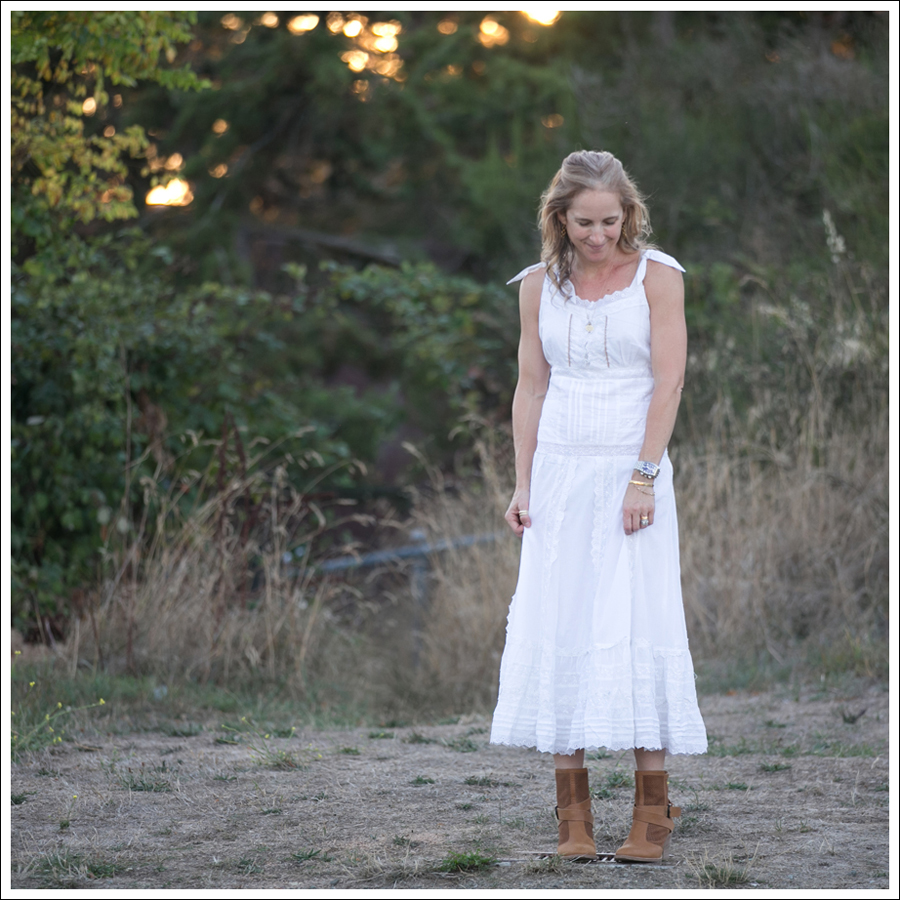 blog-terra-nostra-white-dress-aquatalia-boots-1