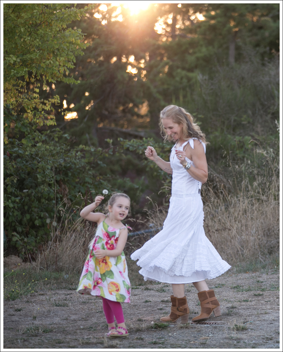 blog-terra-nostra-white-dress-aquatalia-boots-3