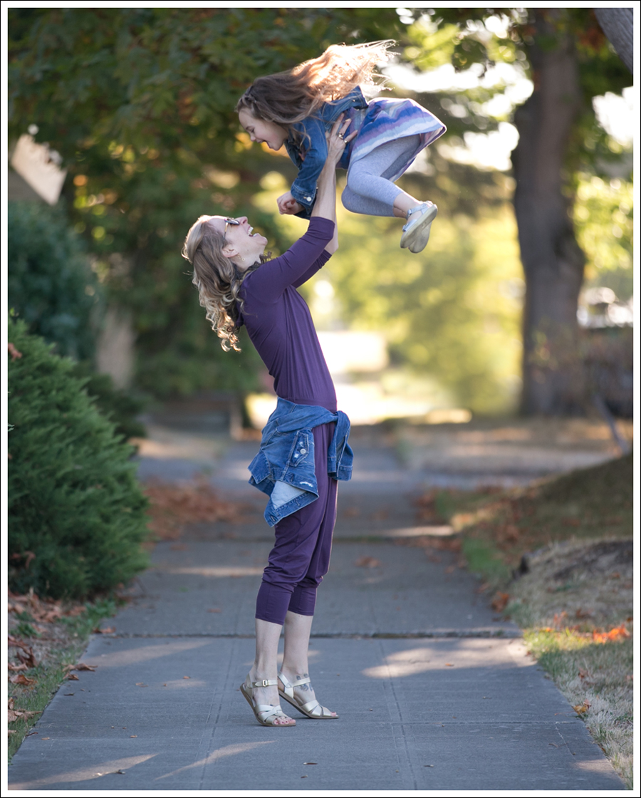 blog-three-dots-romper-3x1-denim-jacket-saltwater-sandals-5