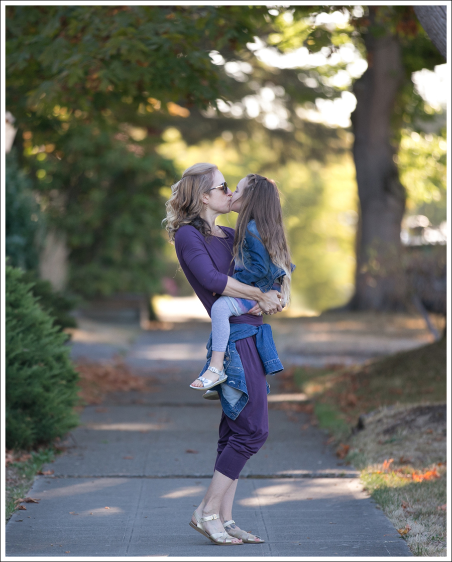 blog-three-dots-romper-3x1-denim-jacket-saltwater-sandals-8
