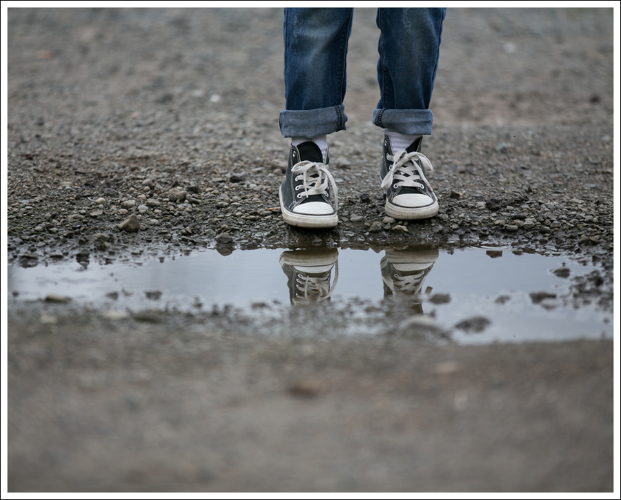 blog-urban-republic-varsity-jacket-pockie-k-tee-hudson-boyfriend-jeans-converse-high-tops-2
