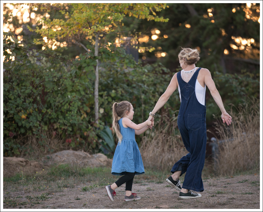 blog-gap-crop-overalls-black-converse-2