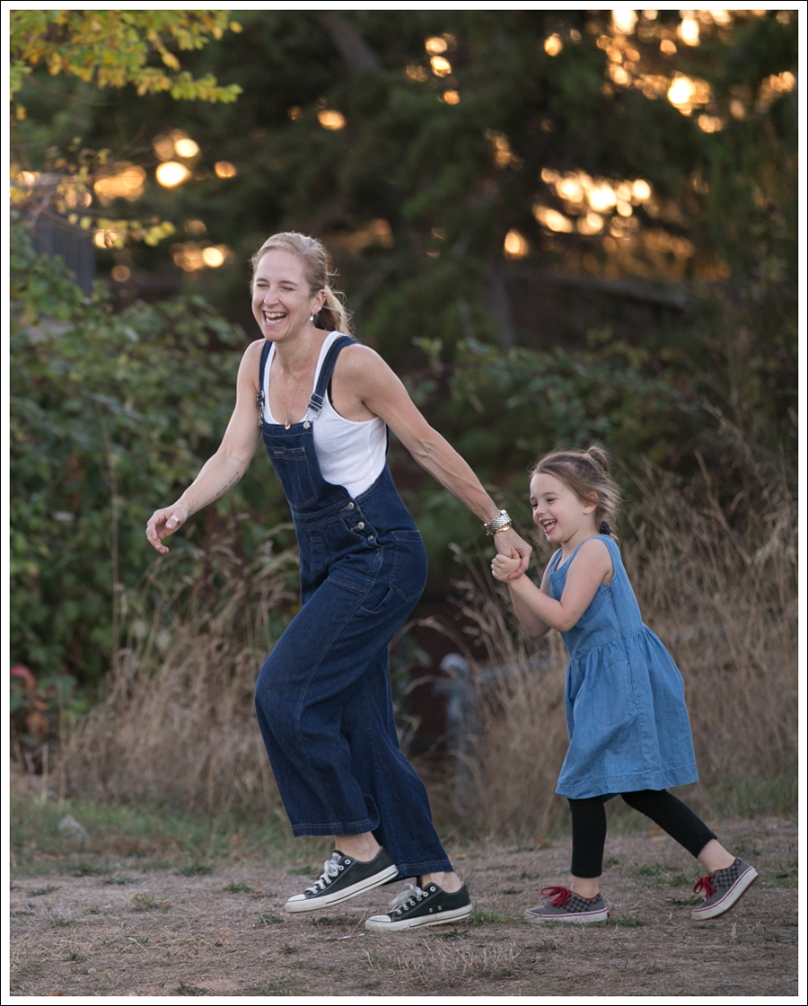 blog-gap-crop-overalls-black-converse-3