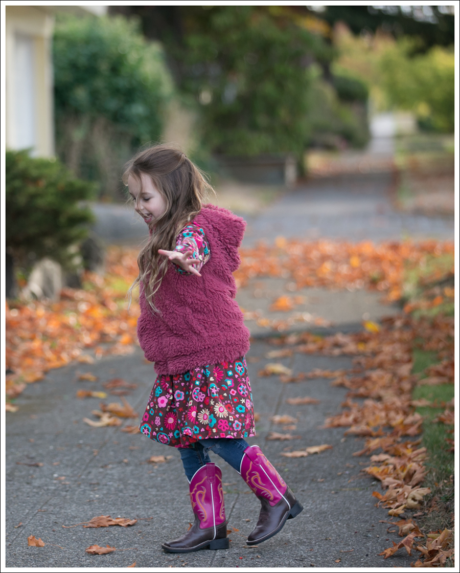 blog-mini-boden-furry-vest-le-top-cute-cookie-dress-old-west-square-toe-cowboy-boots-5