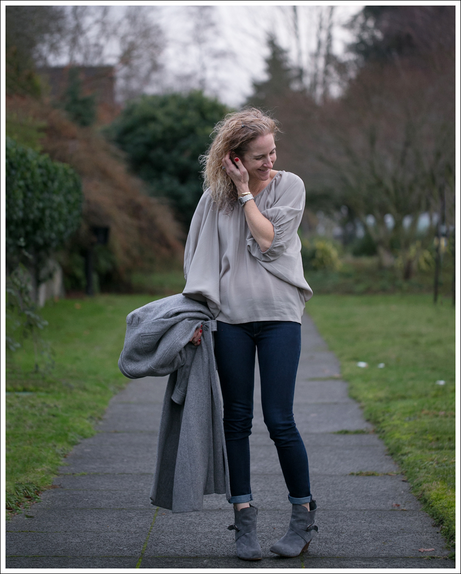 blog-vintage-gray-coat-chelsea-flower-dl1961-lola-kiem-booties-2