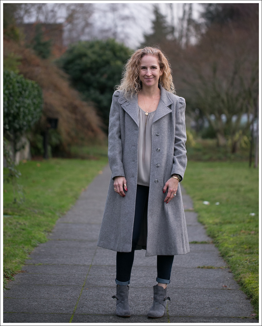 blog-vintage-gray-coat-chelsea-flower-dl1961-lola-kiem-booties-3