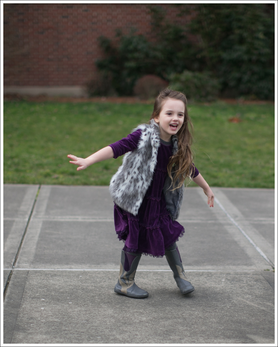 blog-zara-faux-fur-vest-hanna-andersson-twirl-dress-see-kai-run-boots-3