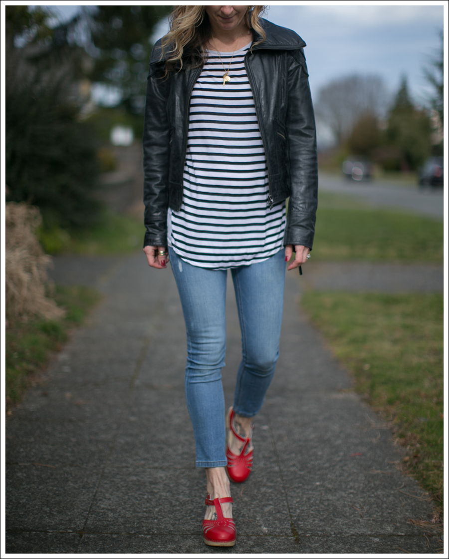 blog-doma-leather-jacket-striped-top-dl1961-toni-red-sven-clogs-2