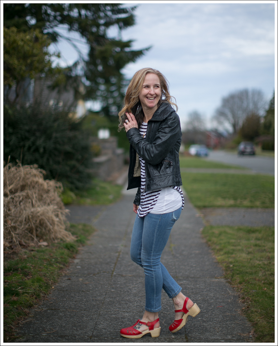 blog-doma-leather-jacket-striped-top-dl1961-toni-red-sven-clogs-3
