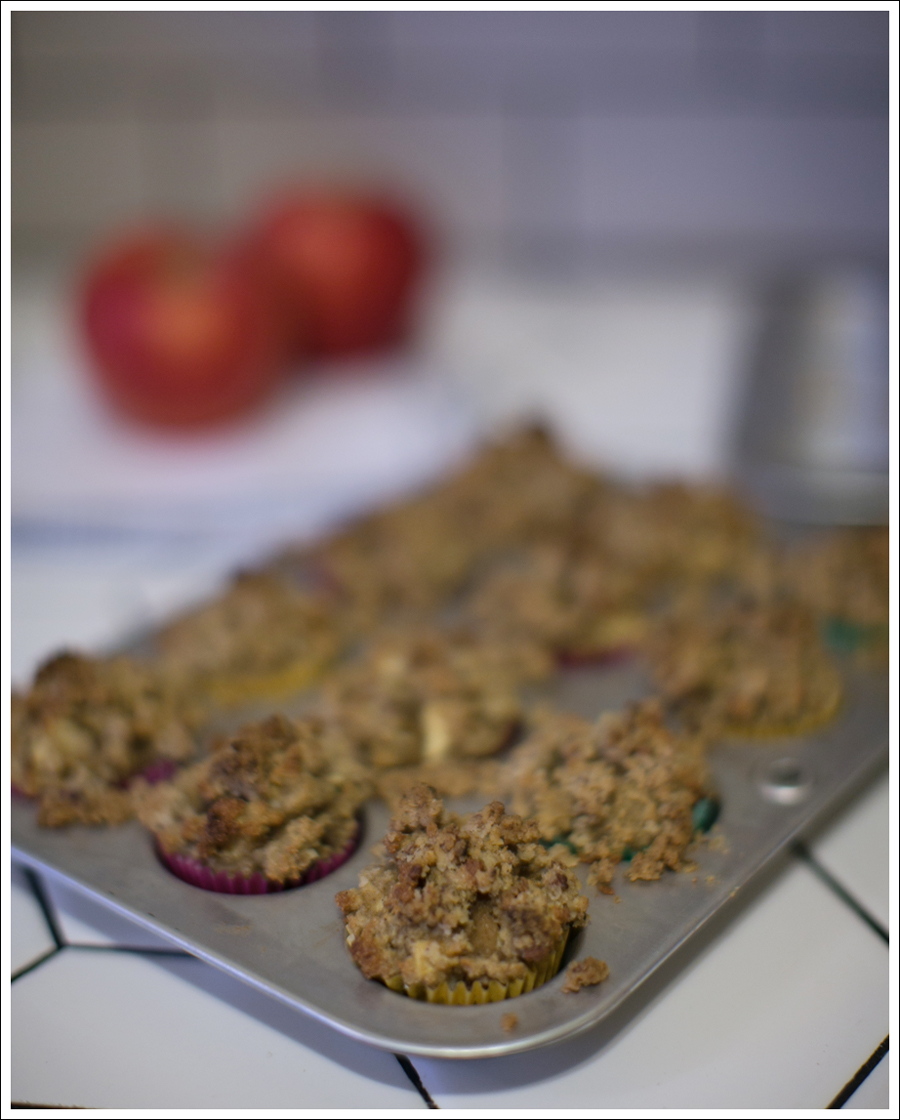 blog-paleo-apple-streusel-gluten-free-muffins-4