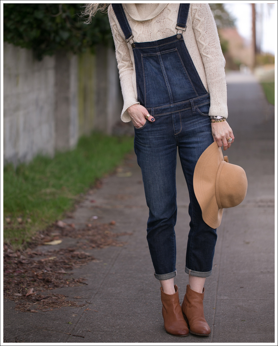 blog-vintage-felt-hat-paige-sierra-overalls-j-crew-sweater-sam-edelman-lisle-booties-4